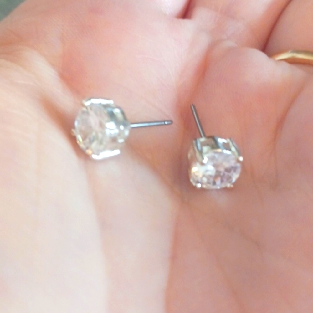 Crystal Stud Earrings on Silvertone - Pre-loved (0.25")